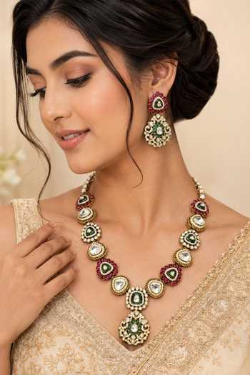 Buy_Vivinia By Vidhi Mehra_Gold Plated Polki Embellished Pendant Necklace Set _at_Aza_Fashions