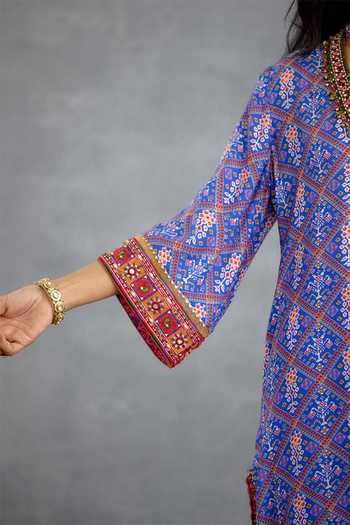 Buy_Torani_Blue Silk, Organza, Muslin V-neck, Yes Niladri Darsha Printed Kurta Set _Online