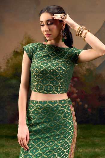 Muskann Kapadiaa_Olive Green Boat Neck Rajeshwari Bandhani Woven Top And Skirt Set _Online_at_Aza_Fashions