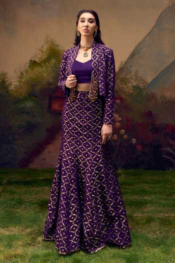 Buy_Muskann Kapadiaa_Purple Mandarin Collar, V-neck Aanya Bandhani Woven Jacket Lehenga Set _at_Aza_Fashions