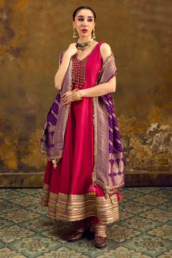 Muskann Kapadiaa_Pink Silk, Chanderi V-neck Utsav Anarkali Set _at_Aza_Fashions