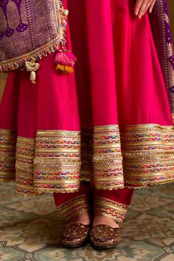 Buy_Muskann Kapadiaa_Pink Silk, Chanderi V-neck Utsav Anarkali Set 