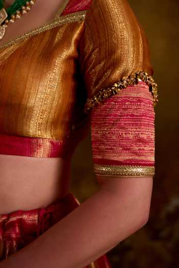Buy_Muskann Kapadiaa_Red Brocade Open Neck Saubhagya Banarasi Woven Lehenga Set _Online_at_Aza_Fashions