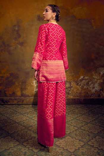 Shop_Muskann Kapadiaa_Fuchsia Round Neck, Yes Laali Banarasi Bandhani Kurta And Palazzo Set _at_Aza_Fashions