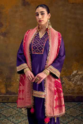 Shop_Muskann Kapadiaa_Purple Chanderi Silk Notched Neck Rani Bandhani Yoke Kurta Set _Online_at_Aza_Fashions