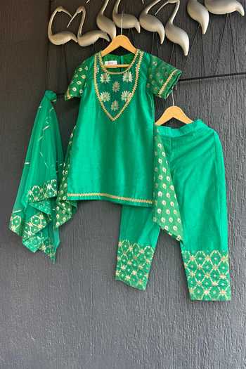 Buy_The Little Tales_Green Silk, Cotton Placement Woven Kurta Set _at_Aza_Fashions