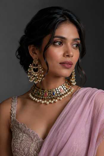 Buy_Vivinia By Vidhi Mehra_Gold Plated Jaipuri Kundan Necklace And Earrings Set _at_Aza_Fashions