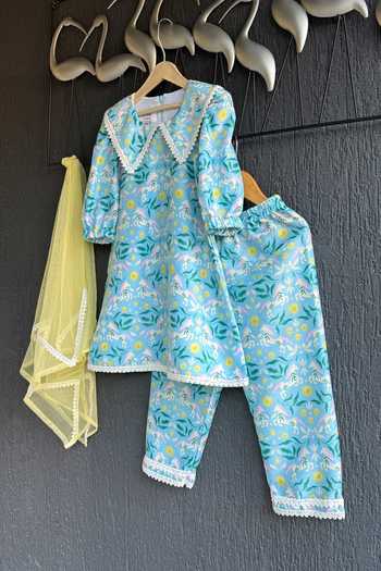 Shop_The Little Tales_Blue Silk Floral Print Kurta Set _at_Aza_Fashions