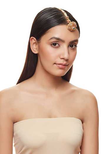 Raabta By Rahul_Multi Color Gulshan Borla Pearl Maangtikka _Online_at_Aza_Fashions