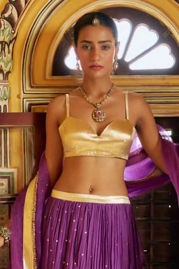 Preevin_Gold Organza, Chanderi Silk Sweetheart Neck Mukaish Fish Cut Lehenga Set _Online_at_Aza_Fashions