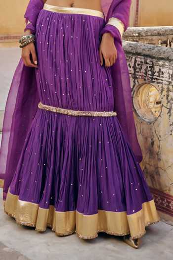 Shop_Preevin_Gold Organza, Chanderi Silk Sweetheart Neck Mukaish Fish Cut Lehenga Set _Online_at_Aza_Fashions
