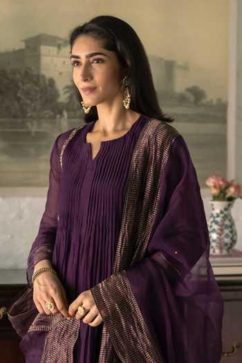 Buy_Trendy Tokari_Purple Silk, Chanderi, Cotton, Organza Split V-neck, Yes Pleated Kurta Set 