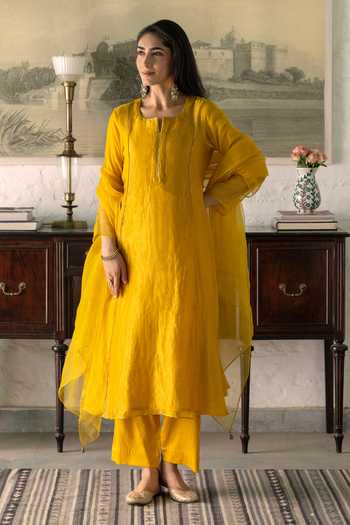 Buy_Trendy Tokari_Yellow Silk, Chanderi, Cotton, Organza Round Neck Hand Embroidered Kurta Set _Online_at_Aza_Fashions