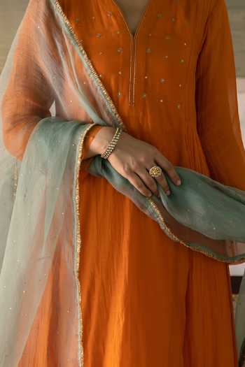 Buy_Trendy Tokari_Orange Silk, Chanderi, Cotton, Organza V-neck Gathered Embroidered Kurta Set _Online_at_Aza_Fashions