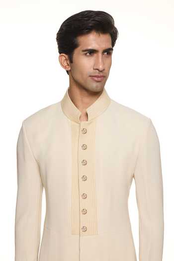 Buy_Raabta By Rahul_Green Stallion Set Of 7 Buttons _at_Aza_Fashions