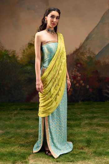 Shop_Muskann Kapadiaa_Blue Brocade Bandeau Neck Saawan Bandhani Pre-draped Saree With Corset _Online_at_Aza_Fashions