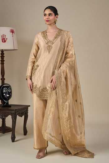 Buy_Masaba_Gold Silk, Tissue V-neck Kaju Katli Kahaani Embroidered Kurta Set 