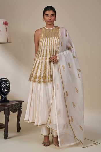 Buy_Masaba_Ivory Silk, Net, Organza Halter Leher Ki Mehfil Embroidered Top Anarkali Set 