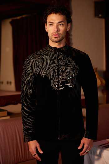 Buy_Asuka_Black Velvet Gilded Roar Hand Embroidered Bomber Jacket _at_Aza_Fashions