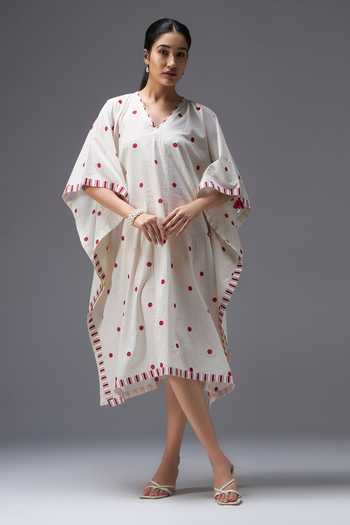 Buy_Aaroh By Dolly_White Pure Cotton V-neck Polka Dot Print Kaftan _at_Aza_Fashions