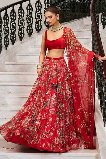 Mahima Mahajan_Red Organza, Velvet, Scoop Neck Saya Embroidered Lehenga Set 