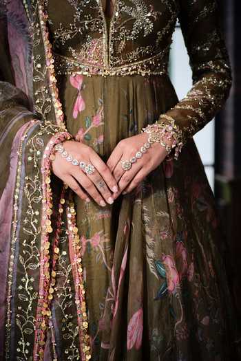 Buy_Mahima Mahajan_Green Silk Organza Keyhole Neck Sneha Floral Print Anarkali With Dupatta 