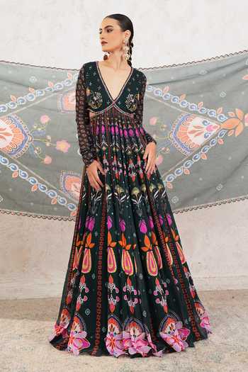 Buy_Miku Kumar_Green Georgette V-neck Dravya Printed Anarkali With Dupatta _Online