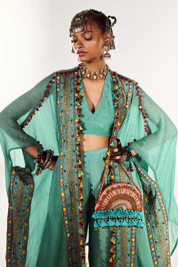 Shop_Zariya The Label_Green Chanderi V-neck Hand Embroidered Cape Pant Set _Online