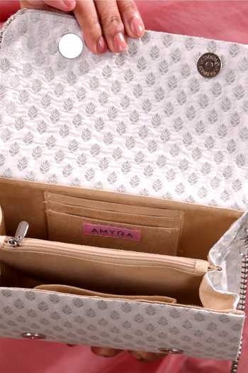 Buy_AMYRA_Silver Sitara Brocade Flapover Bag 