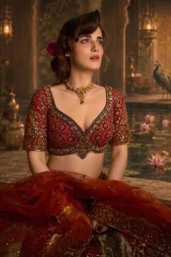 Buy_Roqa_Maroon Silk, Net Sweetheart Neck Zareen Banaras Bridal Lehenga Set _Online_at_Aza_Fashions