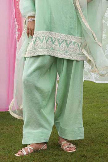 Charu Makkar_Green Chanderi, Organza Round Neck Gia Embroidered Kurta Farshi Salwar Set _Online_at_Aza_Fashions