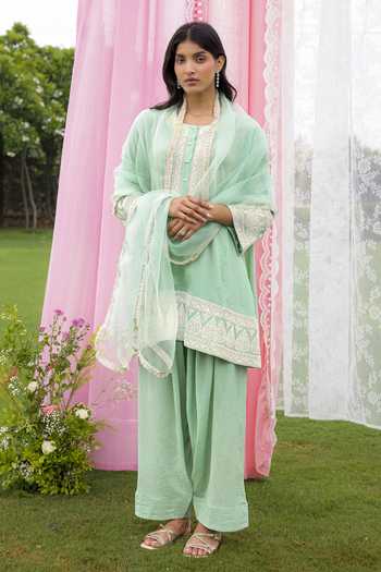 Buy_Charu Makkar_Green Chanderi, Organza Round Neck Gia Embroidered Kurta Farshi Salwar Set 