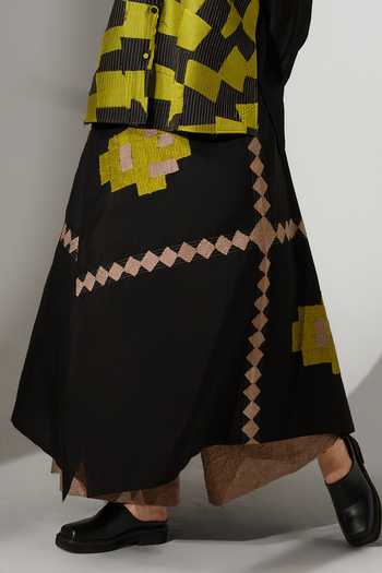 Buy_Stoique_Black Silk Embrace Applique Work Skirt _Online_at_Aza_Fashions