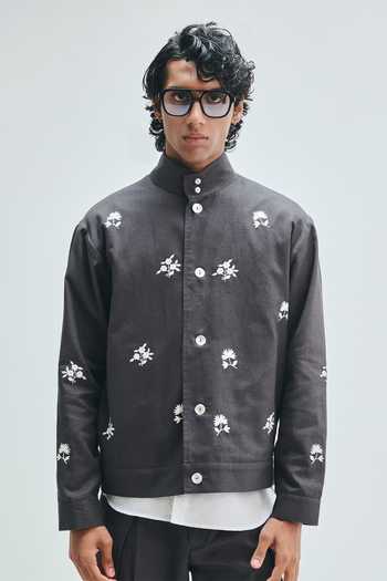Buy_Saphed_Grey Cotton, Linen Pebble Embroidered Stand Collar Jacket 
