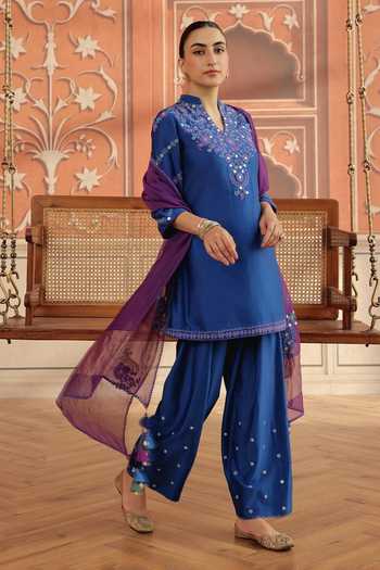 Dohr India_Blue Silk, Chanderi, Cotton Split V-neck Rasa Kurta Set _at_Aza_Fashions