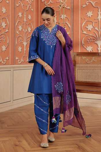 Shop_Dohr India_Blue Silk, Cotton, Chanderi Split V-neck, Yes Mirae Kurta Set 