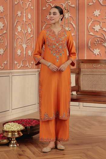 Dohr India_Orange Silk, Cotton, Chanderi, Organza V-neck, Yes Veya Kurta Set _at_Aza_Fashions