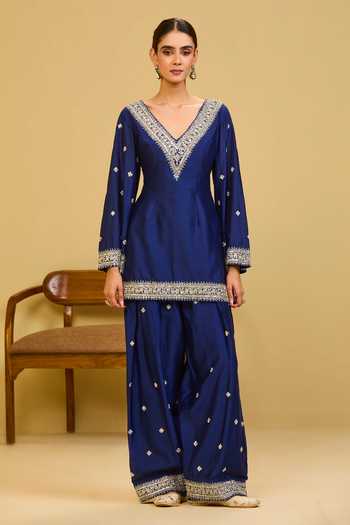 Buy_Esha Koul_Blue Organza, Chanderi V-neck Embroidered Short Kurta Set _Online_at_Aza_Fashions