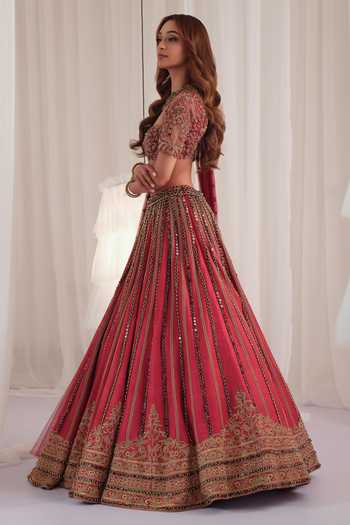 Buy_K&A By Karishma And Ashita_Maroon Silk Sweetheart Neck Raw Embroidered Lehenga Set _Online_at_Aza_Fashions
