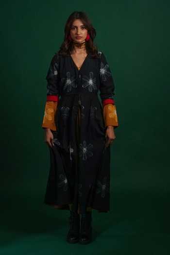 Shop_KA-Sha_Black Cotton V-neck Sap Heer Organic Dress 