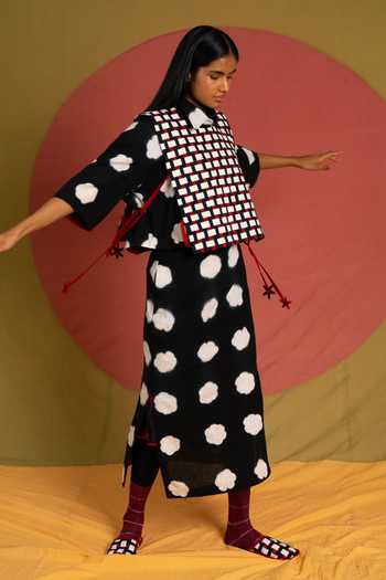 KA-Sha_Black Cotton Clamp Dye Kala Skirt _Online_at_Aza_Fashions