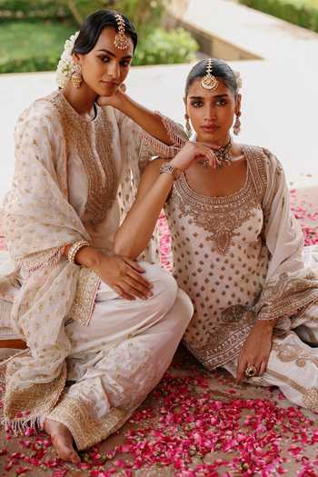 Buy_Sheetal Batra_Ivory , Chanderi, Satin, Ansha Short Embroidered Kurta Salwar Set _Online