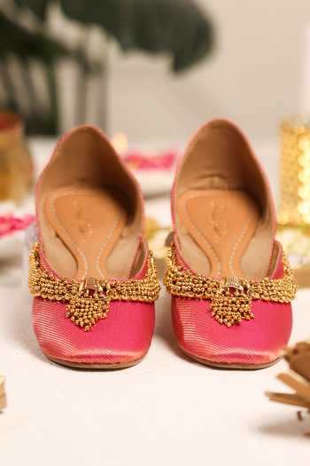 Shop_5elements_Pink Zariya Hand Embellished Juttis _at_Aza_Fashions