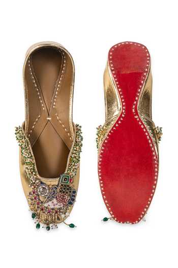 Buy_5elements_Gold Zehra Embellished Juttis _Online