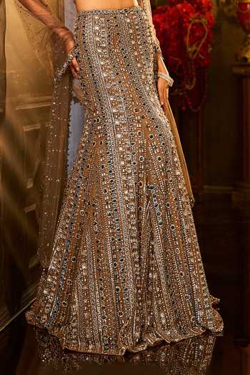 Shop_Seema Gujral_Emerald Green Net Plunge Neck Crystal Embroidered Bridal Lehenga Set _Online_at_Aza_Fashions