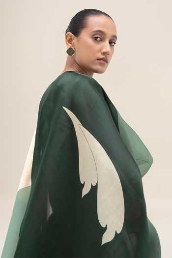 Buy_Ampm_Green Organza, Chanderi, Satin V-neck, Yes Sama Kurta Pant Set _Online