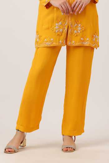 Vidushi Gupta_Yellow Organza, Chinon, Chiffon V-neck Hand Embroidered Kurta Set _at_Aza_Fashions
