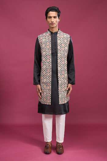 Buy_Aryavir Malhotra_Black Cotton, Polyester Geometric Woven Bundi And Kurta Set 