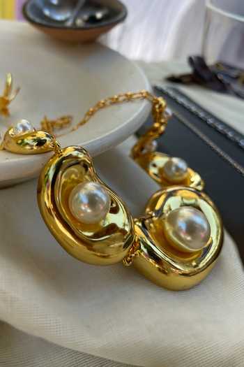 Buy_KEFI-CO_Gold Plated Cosmos Glam Necklace _at_Aza_Fashions