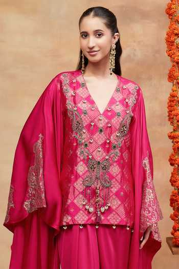Buy_Dareiss_Pink Silk V-neck, Yes Kashi Dabka Embroidered Kurta And Skirt Set 